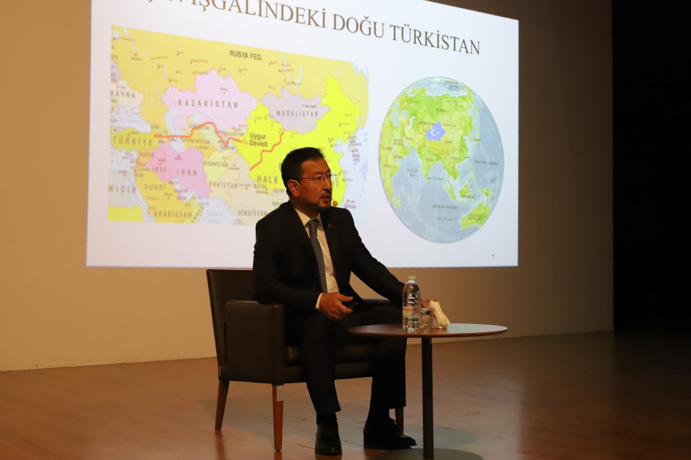 Doğu Türkistan’da Çin Zulmü Konferansı